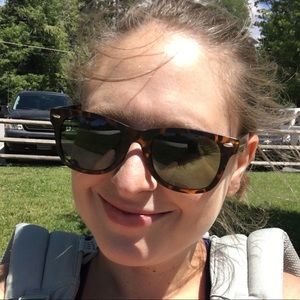 Meet your Posher, Ashley